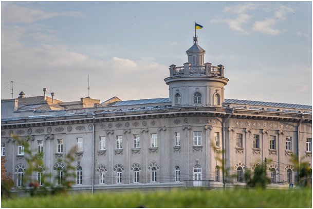 Адміністративна будівля