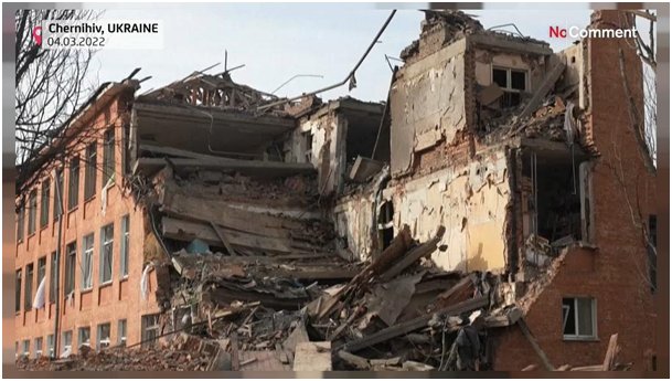 Zone résidentielle en ruine (6)