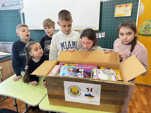 Livraison novembre 2024 fournitures scolaires en Ukraine